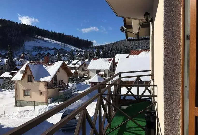 Majatalo Guest House Mountain