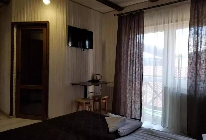 Majatalo Guest House Mountain