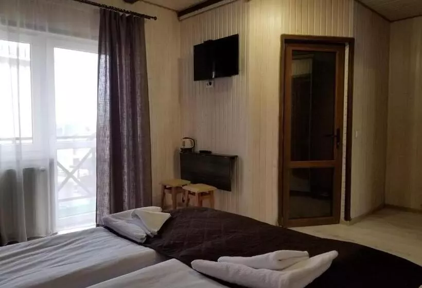 Majatalo Guest House Mountain