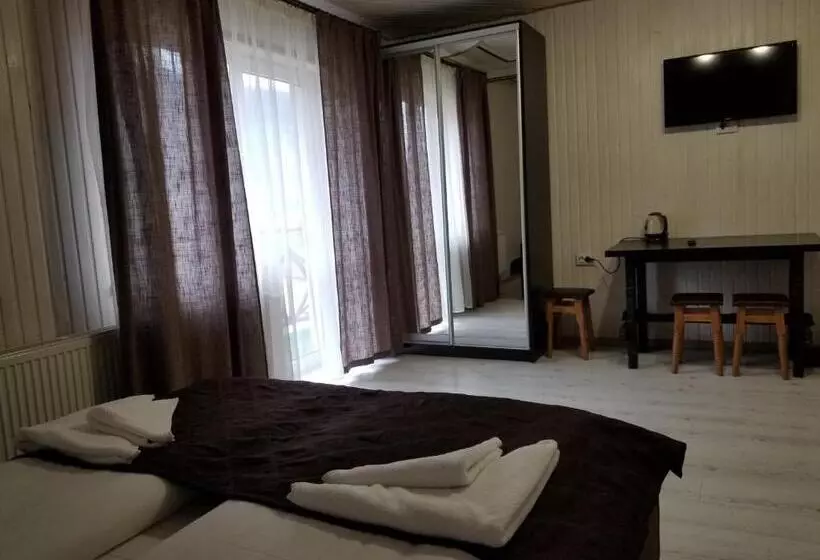 Majatalo Guest House Mountain