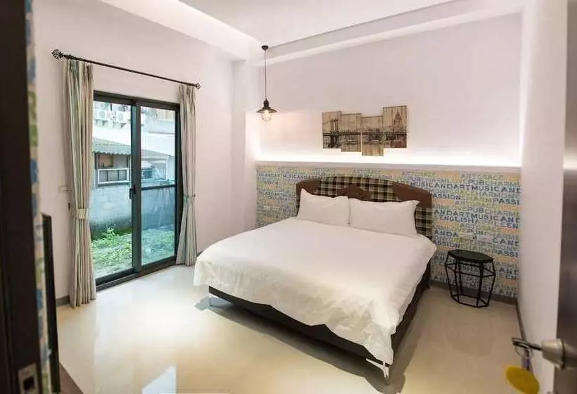 پانسیون Travel Mind