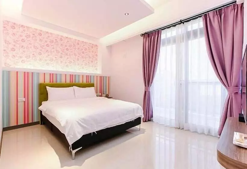 پانسیون Travel Mind