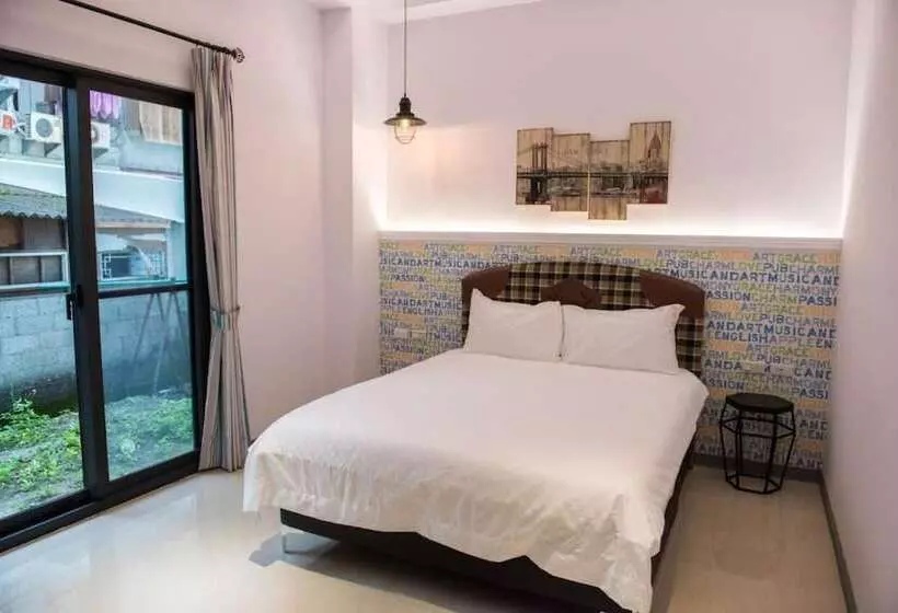 پانسیون Travel Mind