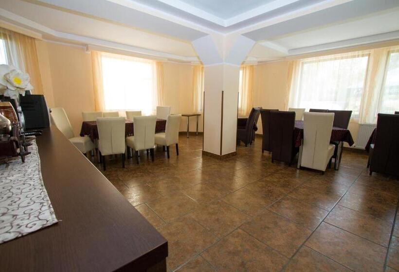 Pensiunea Royal Garden