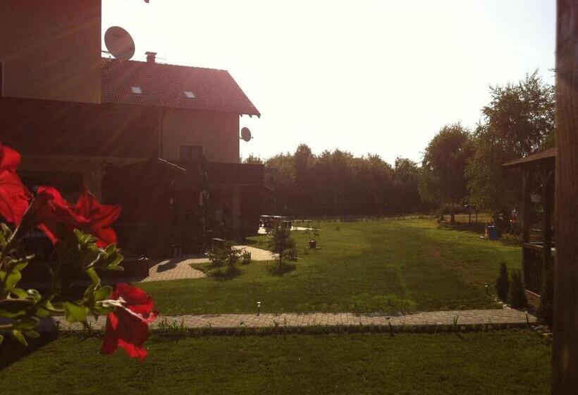 Pensiunea Royal Garden