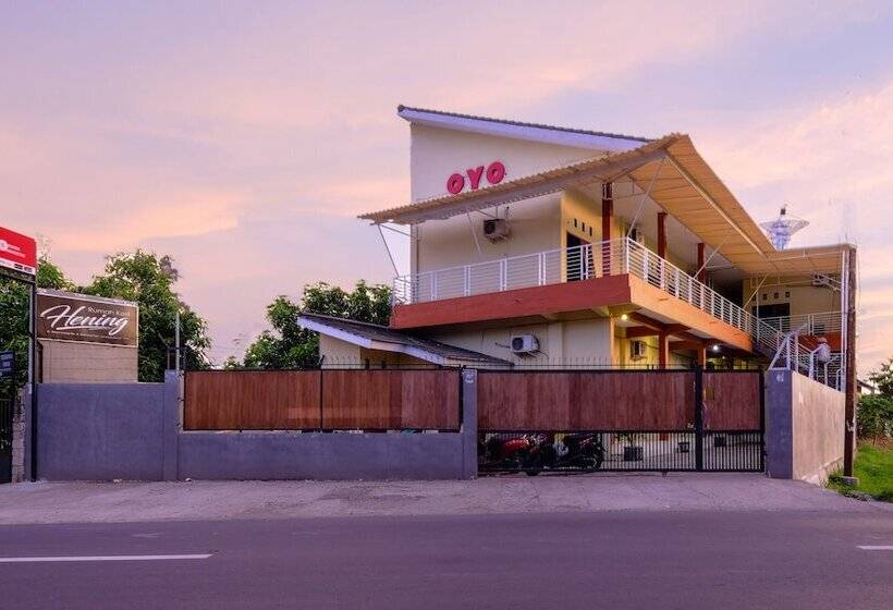 בית מלון כפרי Hening Homestay By Oyo Rooms