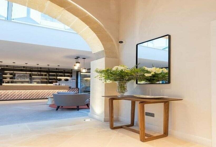 Indigo Larnaca, An Ihg Hotel Adults Only