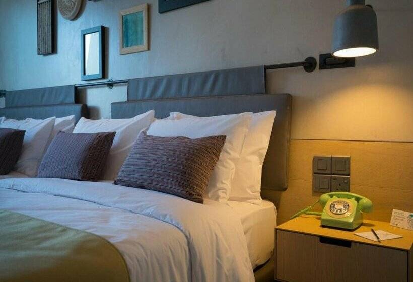 Indigo Larnaca, An Ihg Hotel Adults Only