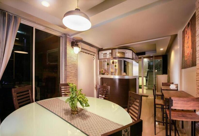 בית מלון כפרי Majestic View