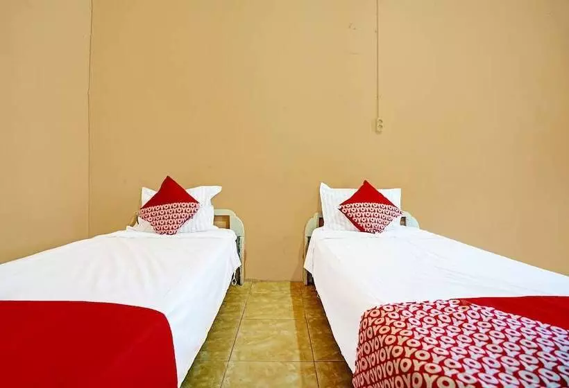 ホテル Oyo 3205 Penginapan Mikial Ismi Kayuagung