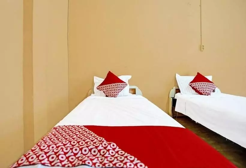 ホテル Oyo 3205 Penginapan Mikial Ismi Kayuagung