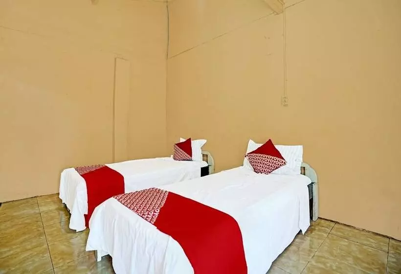 ホテル Oyo 3205 Penginapan Mikial Ismi Kayuagung
