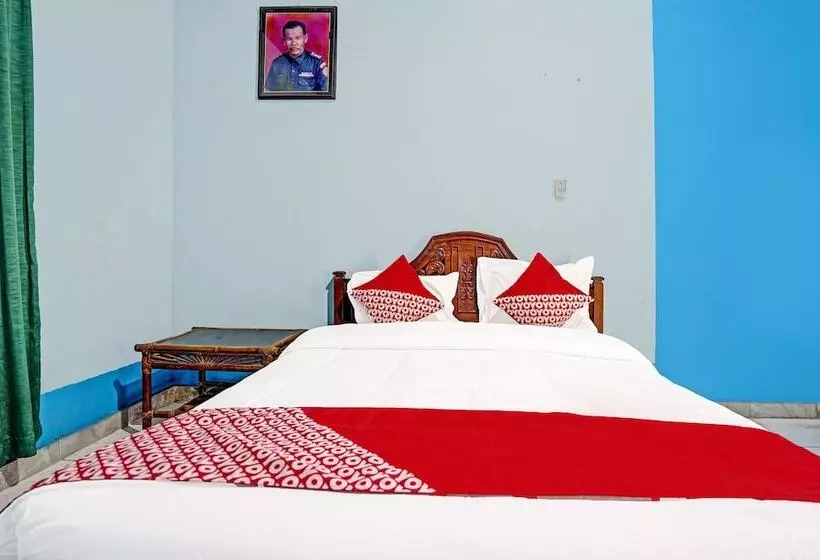 ホテル Oyo 3205 Penginapan Mikial Ismi Kayuagung