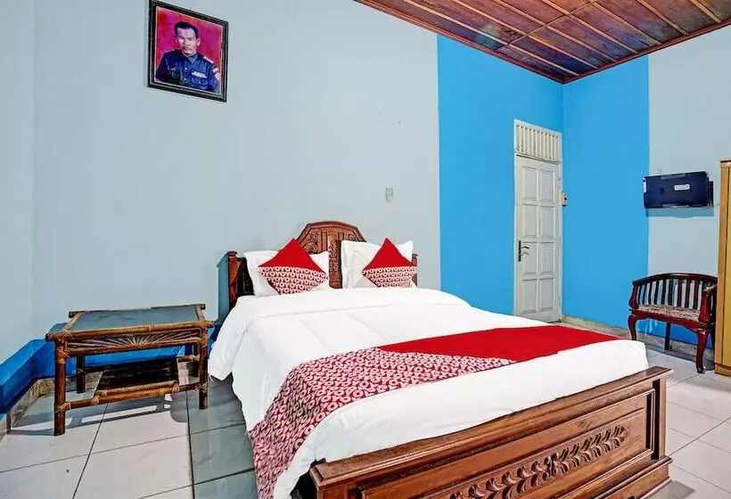 ホテル Oyo 3205 Penginapan Mikial Ismi Kayuagung