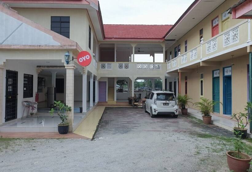 酒店 Oyo 90018 River Village