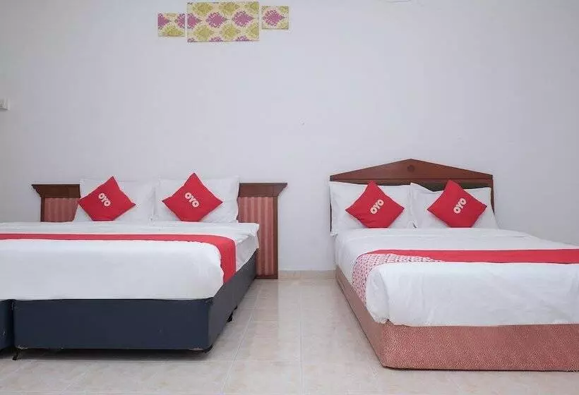 Hotelli Oyo 90018 River Village