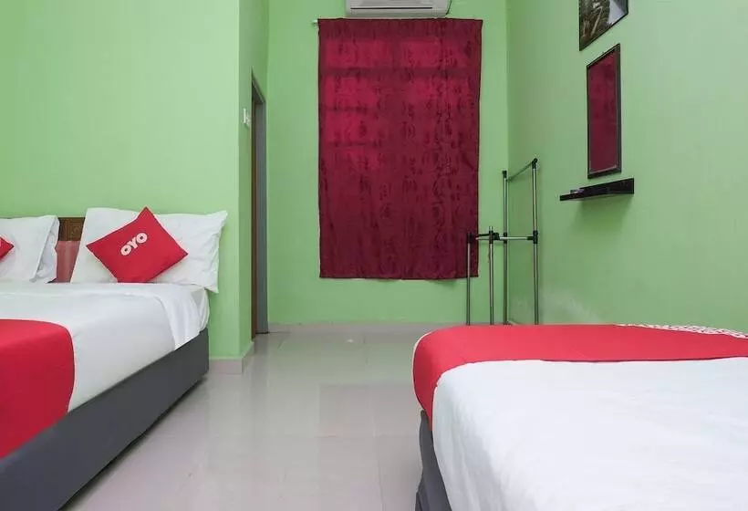 Hotelli Oyo 90018 River Village