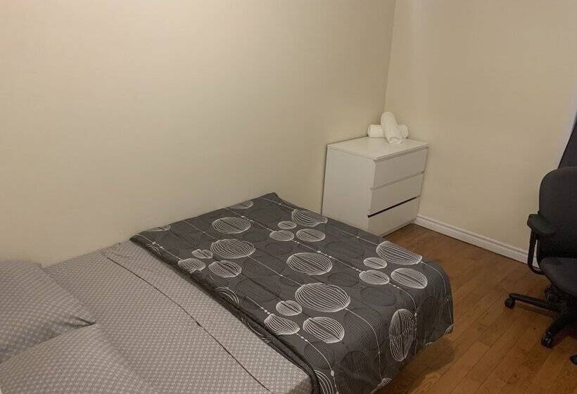 펜션 Dundas Guest House