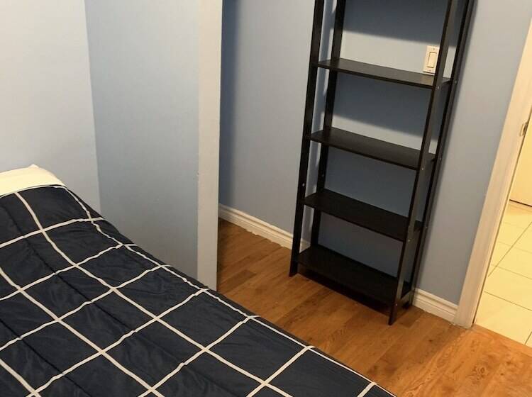 펜션 Dundas Guest House