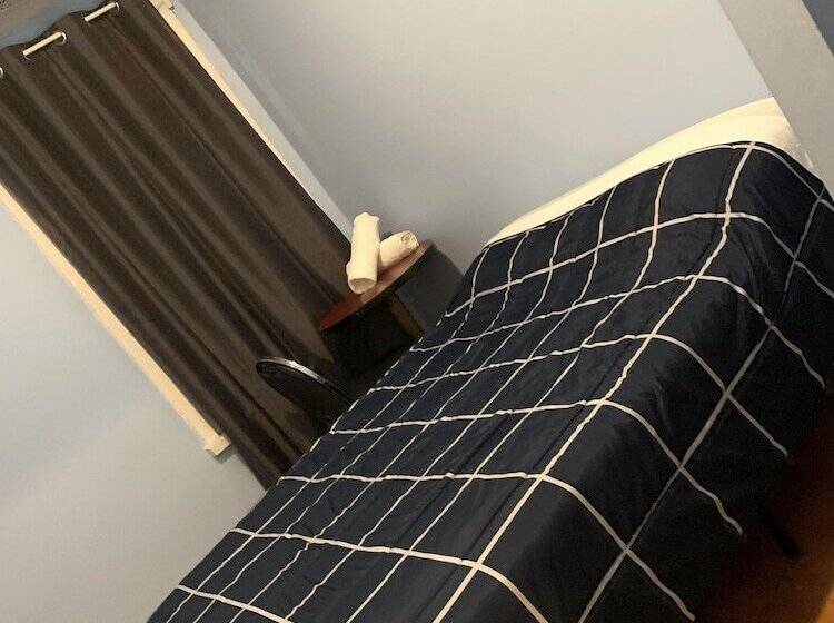 펜션 Dundas Guest House