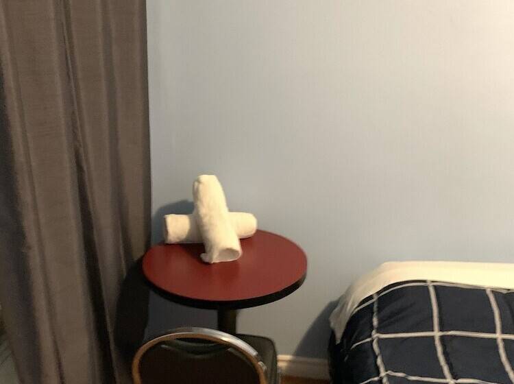 펜션 Dundas Guest House