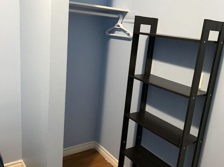 펜션 Dundas Guest House