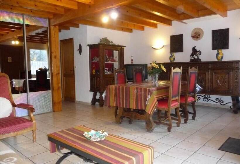 بنسيون Gite La Balaguère T2