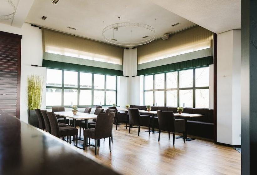 Отель Burg Crass