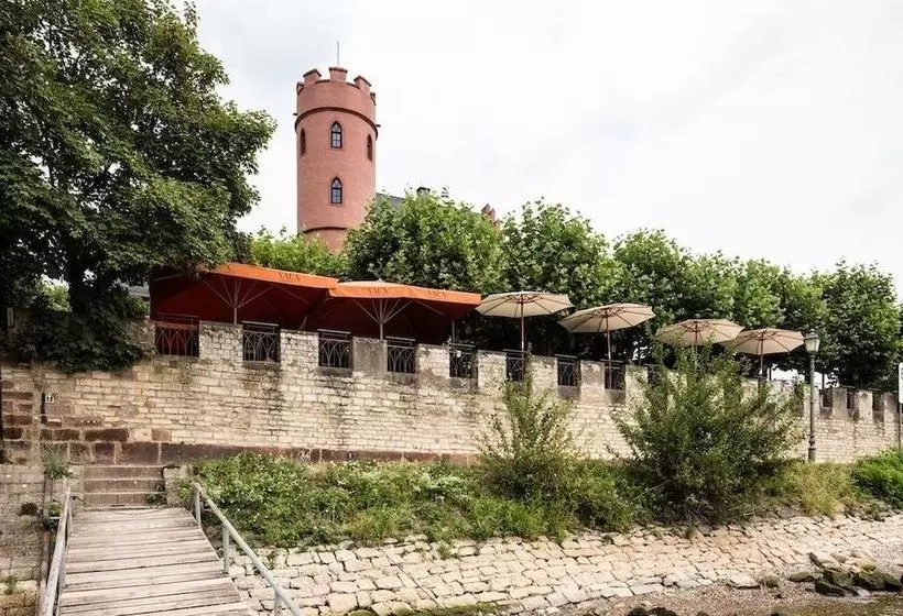 هتل Burg Crass