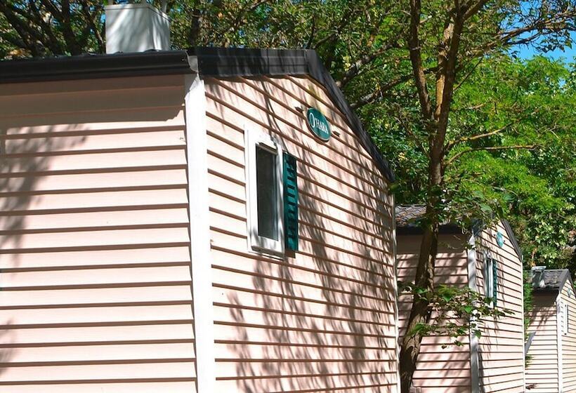 בית מלון כפרי Le Casque Roi