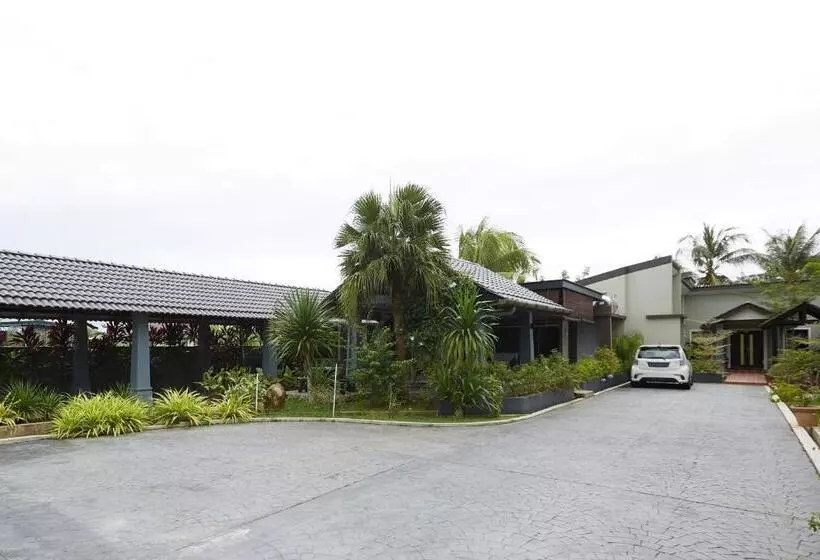 Hotelli D Qamar Guesthouse