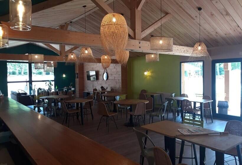 ホテル Huttopia Etang De Fouché