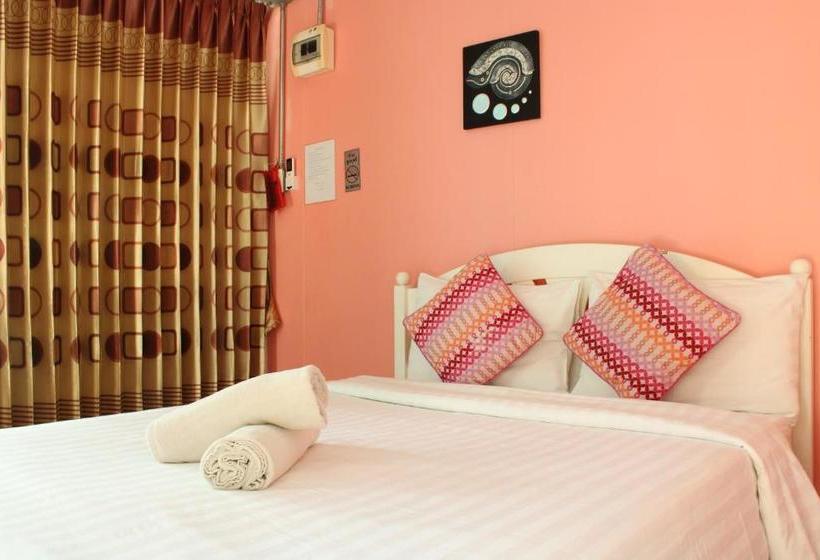 Otel Oyo 841 Lom Talay Resort