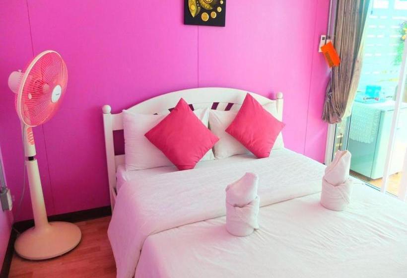 Otel Oyo 841 Lom Talay Resort