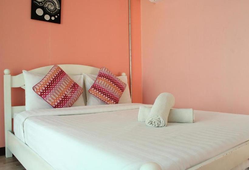 Otel Oyo 841 Lom Talay Resort