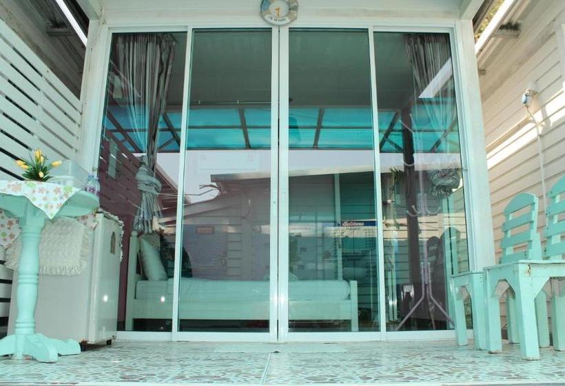 Otel Oyo 841 Lom Talay Resort