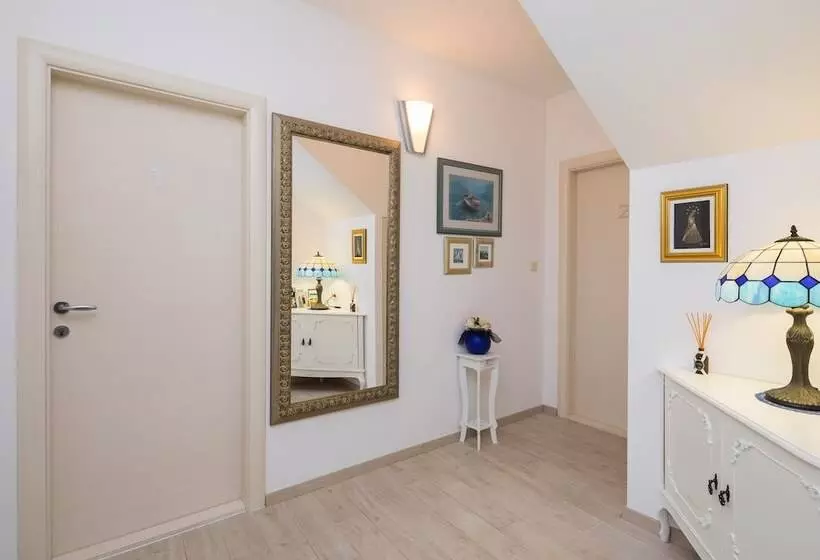 Pensión Romantic Luxury Rooms