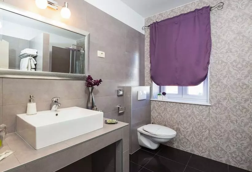 Pensión Romantic Luxury Rooms