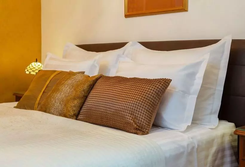 Pensión Romantic Luxury Rooms