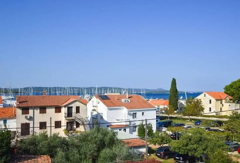 Apartments Grapevines