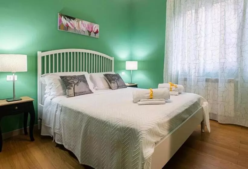 تختخواب و صبحانه Le Stanze Di Luca