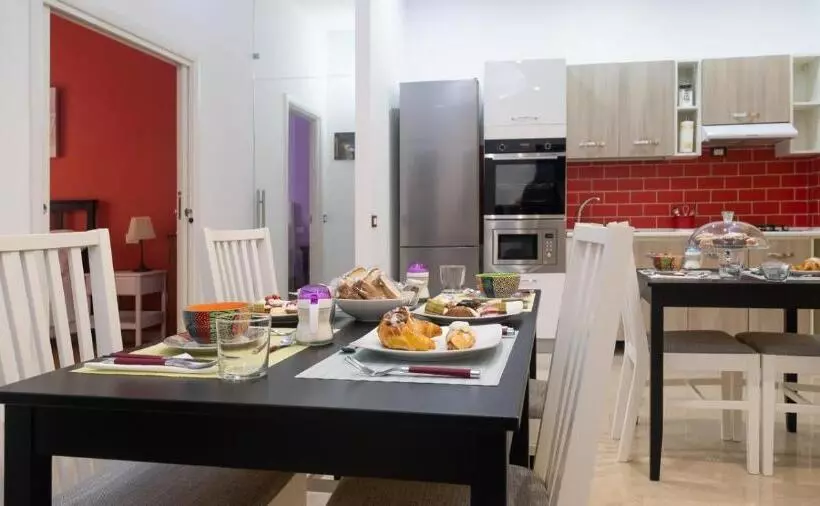 تختخواب و صبحانه Le Stanze Di Luca