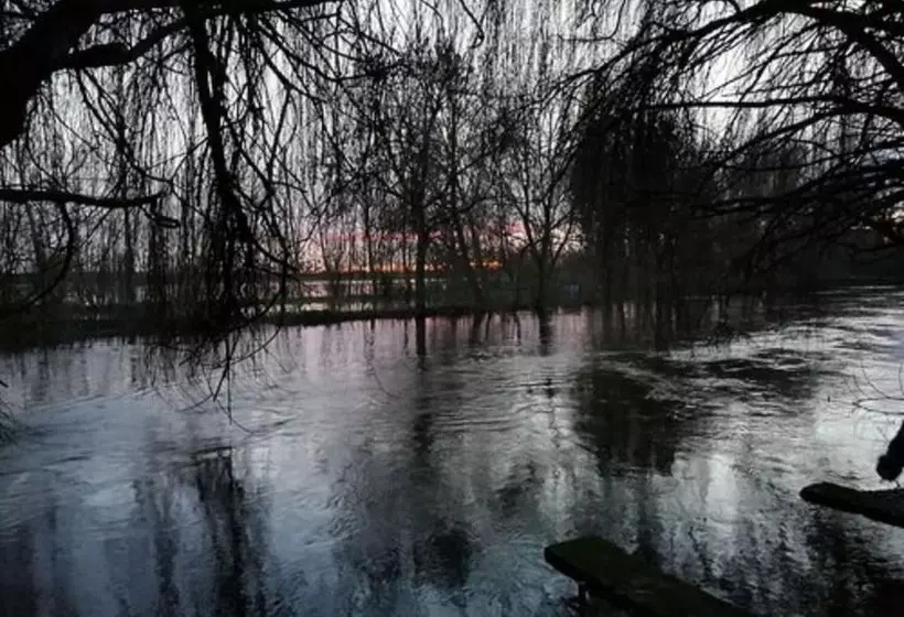 Aamiaismajoitus (B&B) Les Marmottes Charentaises