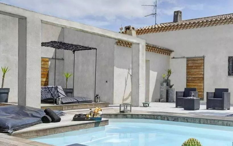 Aamiaismajoitus (B&B) Mas Sainte Marie   Private Hot Tub Suites