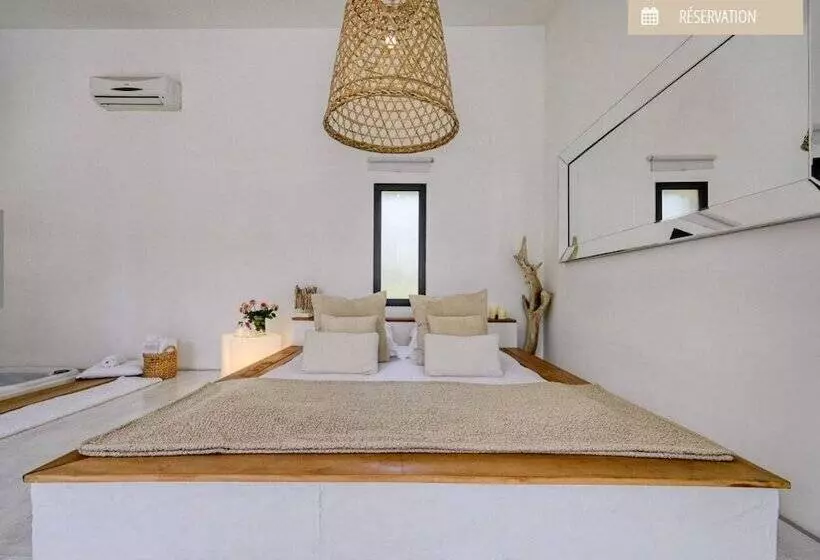 Aamiaismajoitus (B&B) Mas Sainte Marie   Private Hot Tub Suites