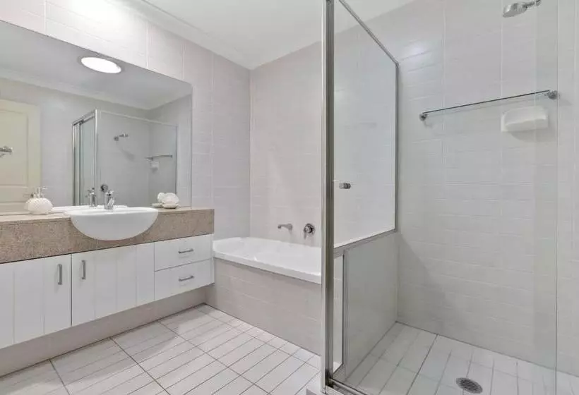 Casuarina Dreaming Townhouse With Pool