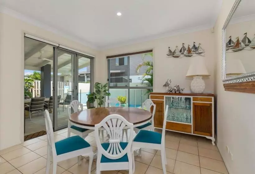 Casuarina Dreaming Townhouse With Pool