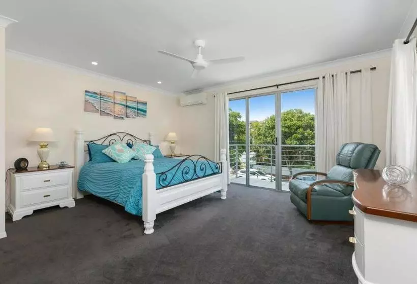 Casuarina Dreaming Townhouse With Pool