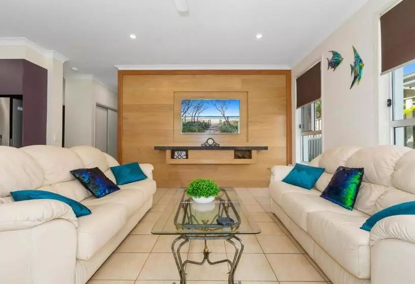 Casuarina Dreaming Townhouse With Pool