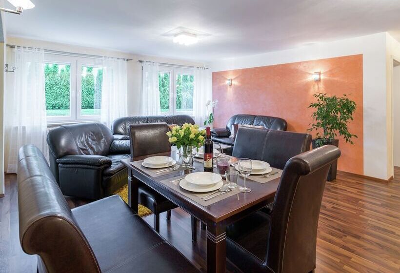 Gorgeous Apartment In Markdorf With Swimming Pool